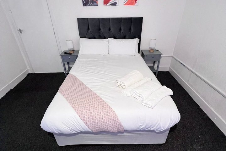 Room 42 of 112