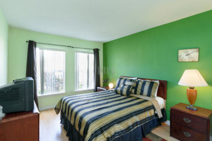 Room 190 of 687