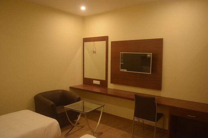 Room 34 of 58