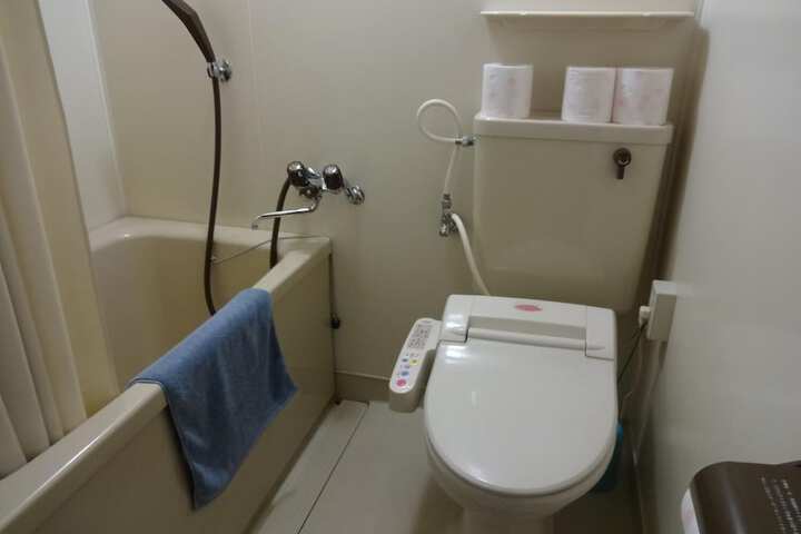 Room 18 of 31