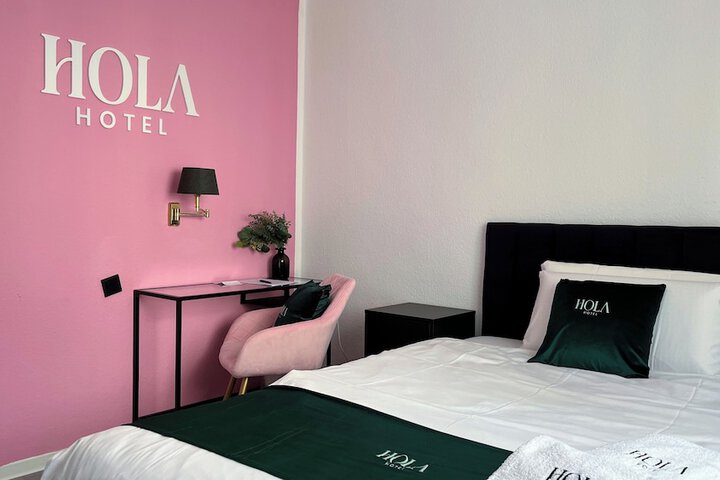 Room 2 of 14