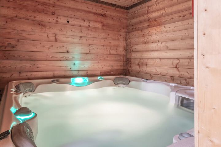 Spa 53 of 82
