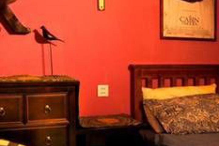Room 7 of 94