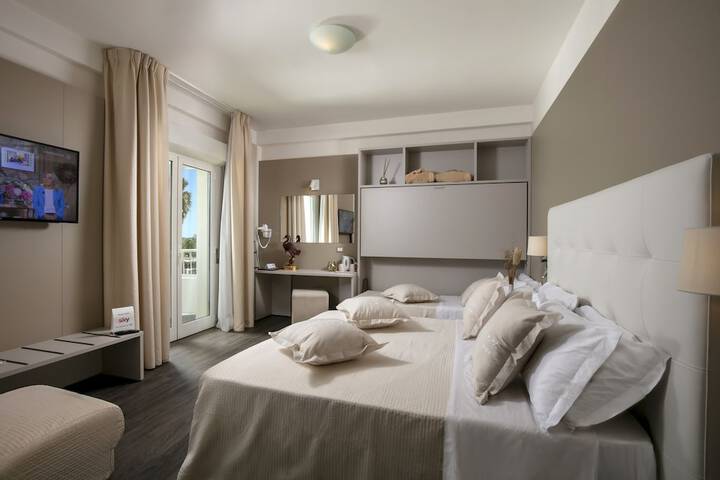 Room 15 of 71