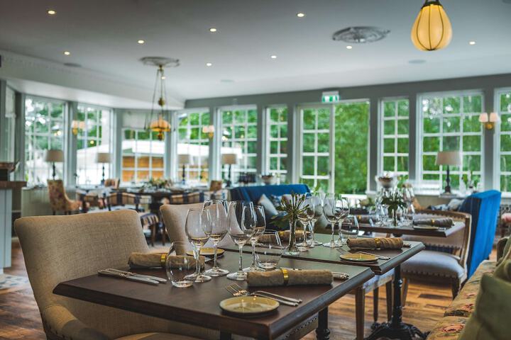 Dining 59 of 73