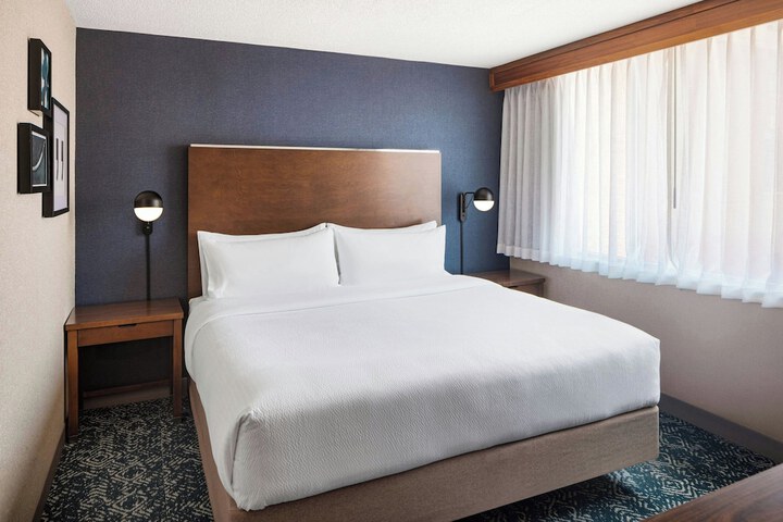 Room 20 of 65