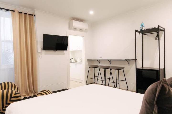 Room 20 of 39