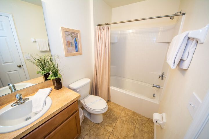 Room 162 of 221
