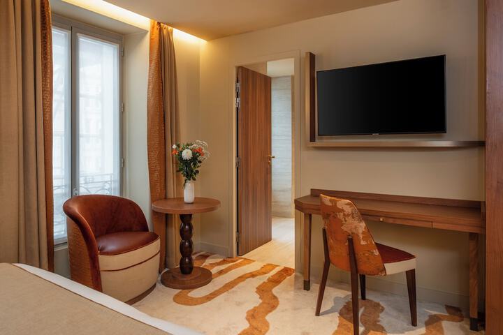 Room 17 of 41