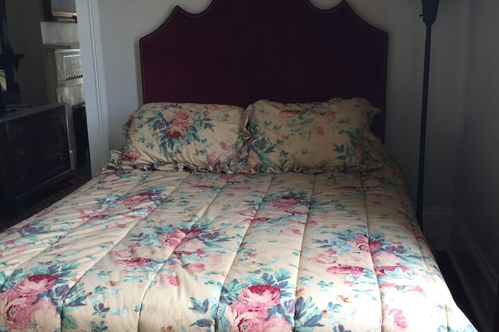 Room 9 of 49