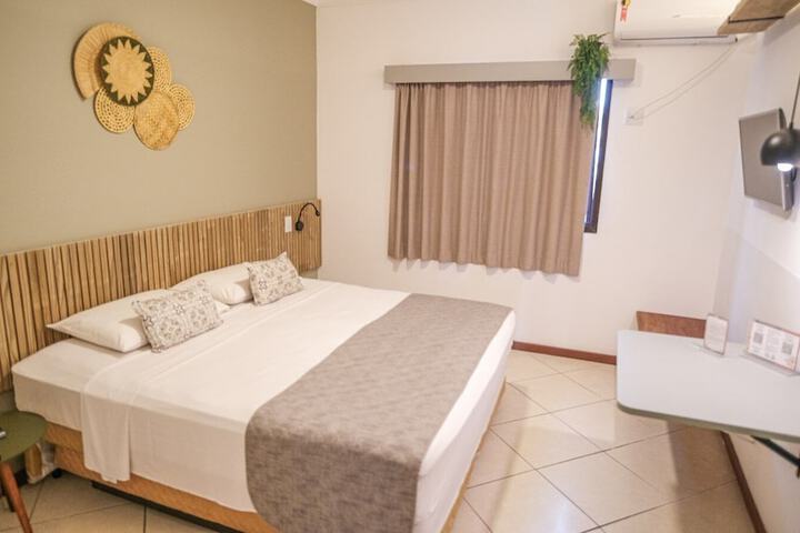 Room 12 of 36