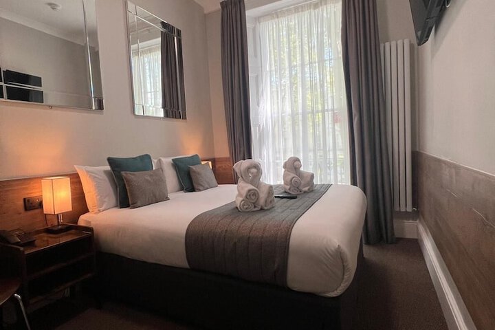 Room 46 of 63