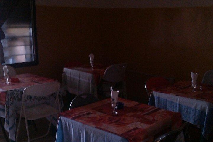 Dining 3 of 12