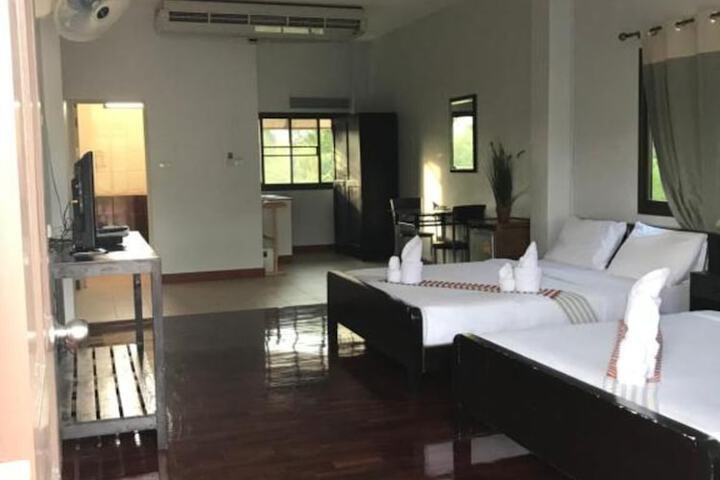 Room 9 of 20