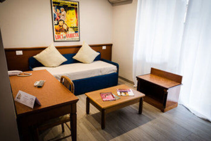 Room 41 of 44
