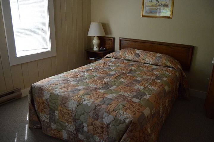 Room 4 of 46