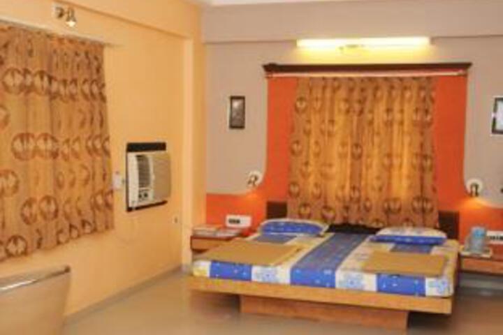 Photo of Hotel Neelkanth Crystal