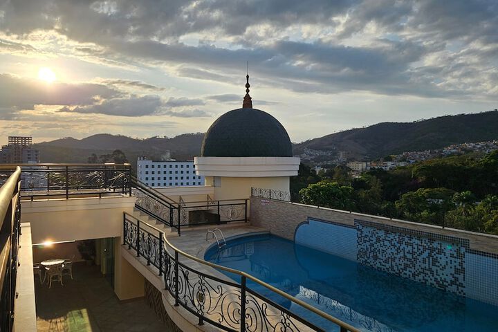 Pools & Facilities