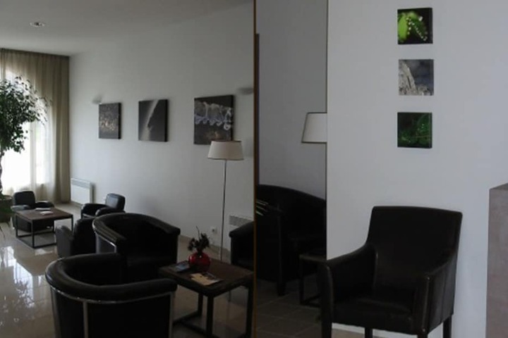 Guest Lobby