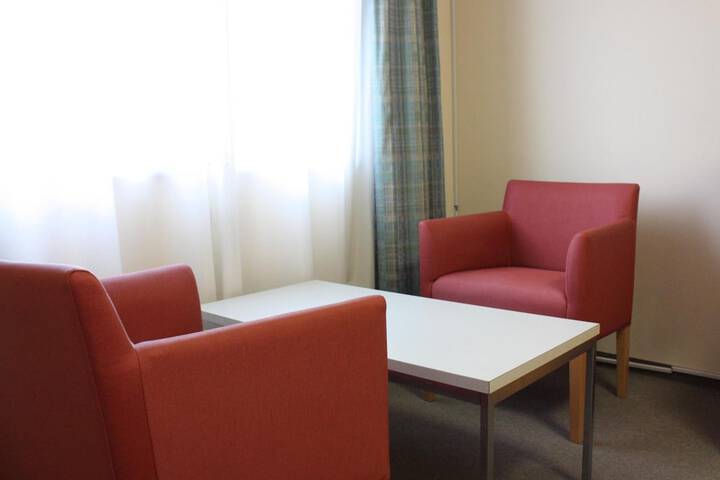 Room 17 of 38