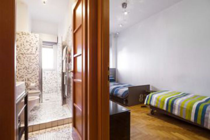 Room 21 of 52
