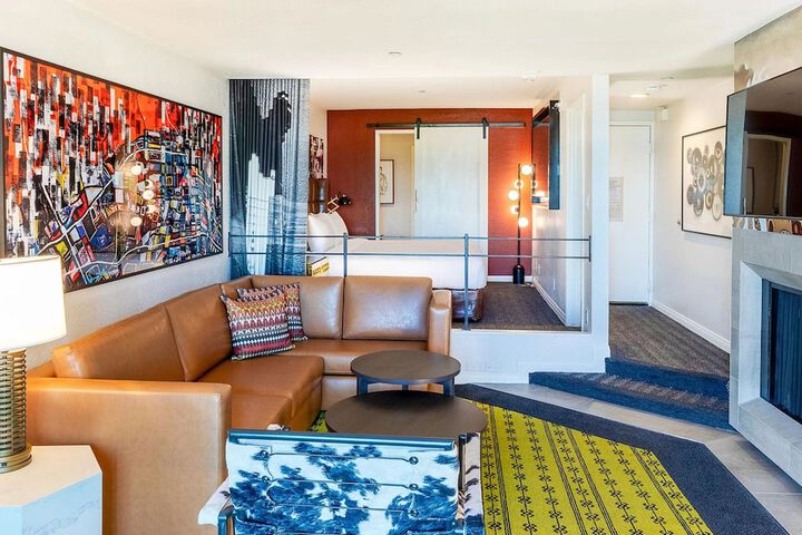 Room 42 of 88