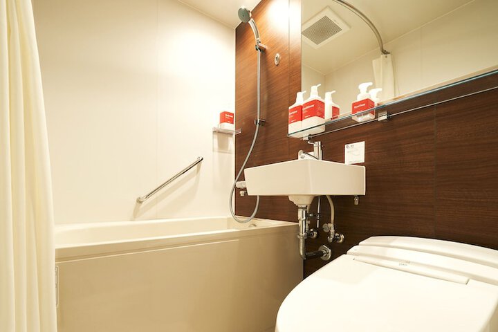 Room 44 of 59