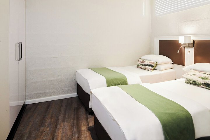 Room 20 of 181