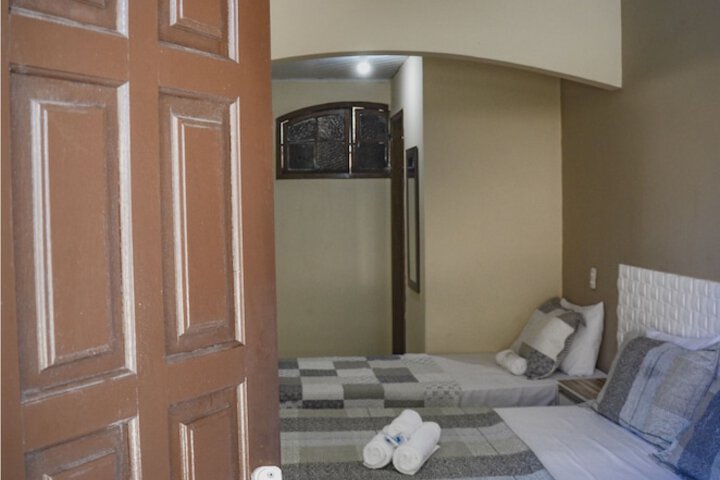 Room 4 of 41