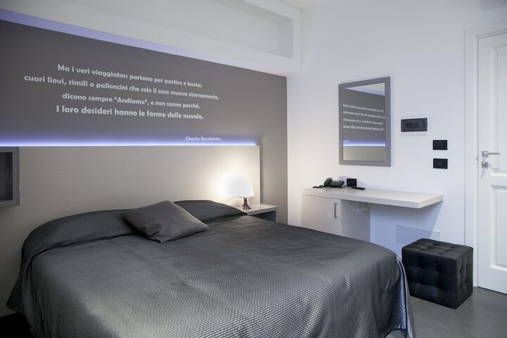 Room 9 of 50
