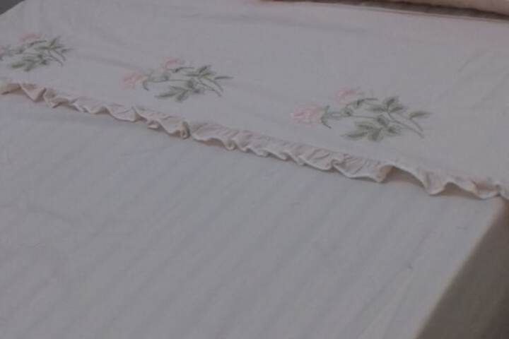 Room 4 of 12