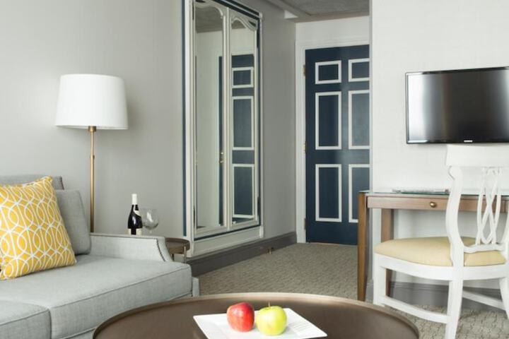 Room 26 of 48