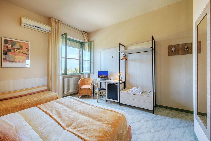 Room 41 of 87
