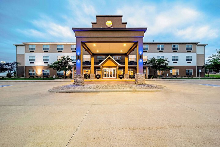 Hotel 33 of 33