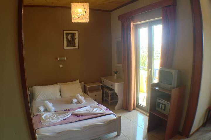 Room 18 of 50