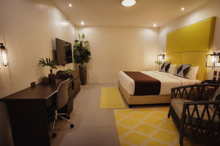 Room 19 of 40