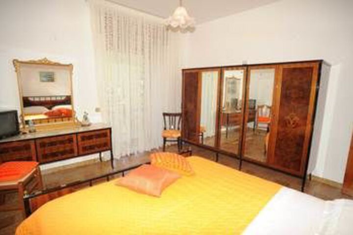 Room 97 of 256