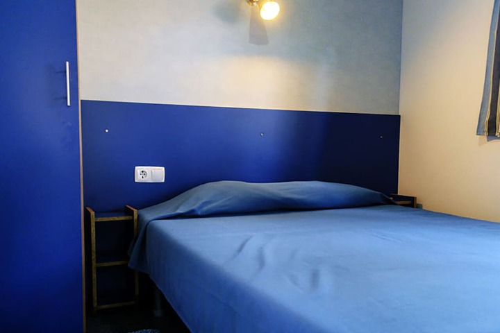Room 7 of 42