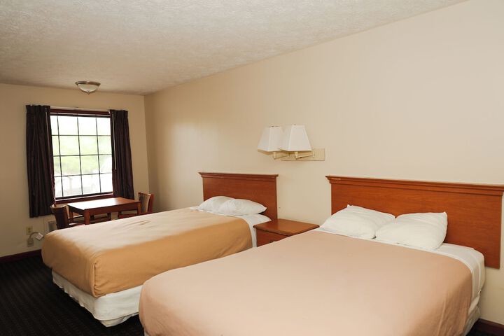 Room 4 of 15