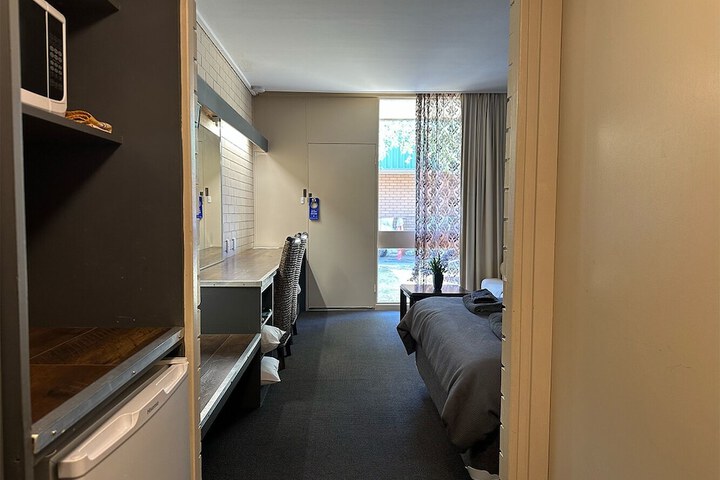 Room 26 of 45