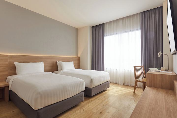 Room 20 of 37