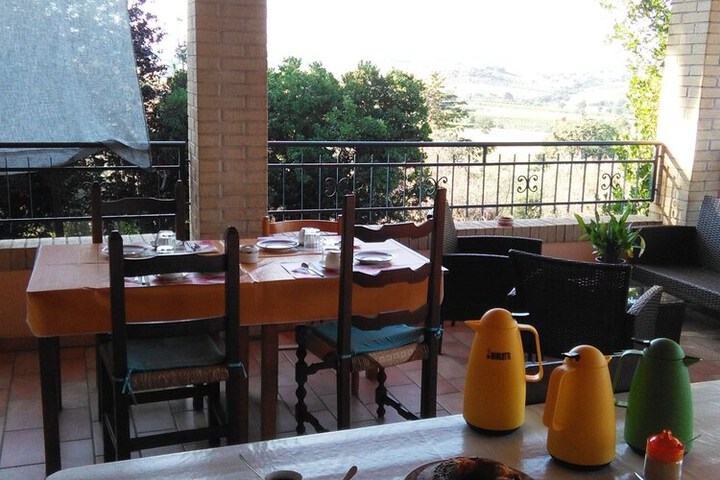Dining 38 of 54