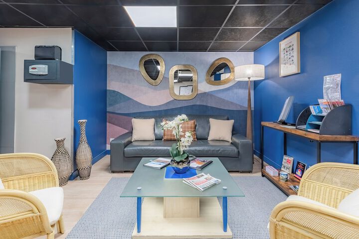Guest Lobby