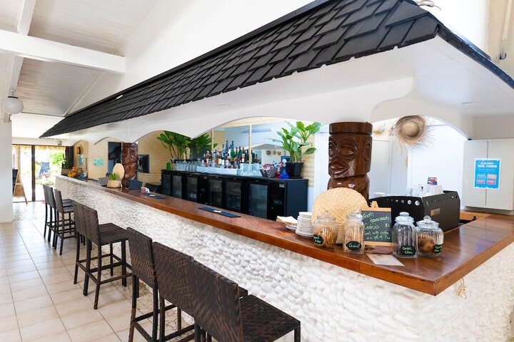 Lounge 56 of 73