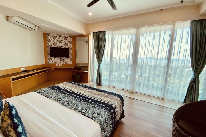 Room 10 of 109