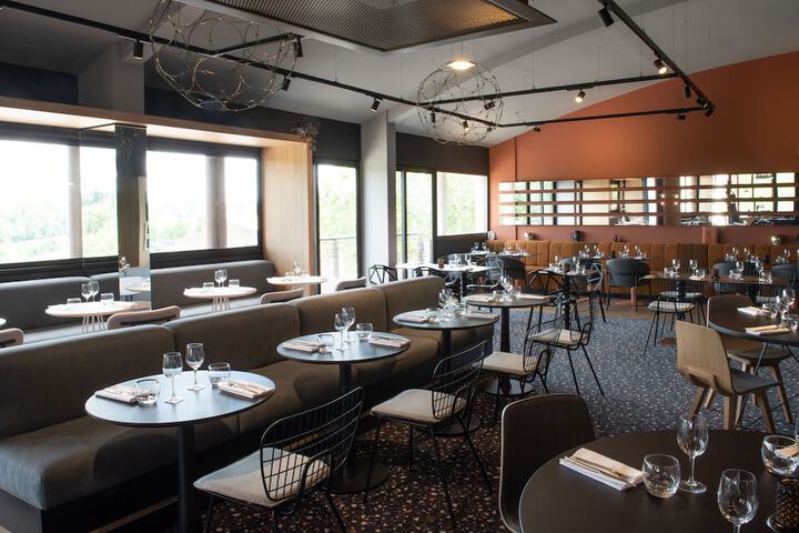Dining 57 of 148