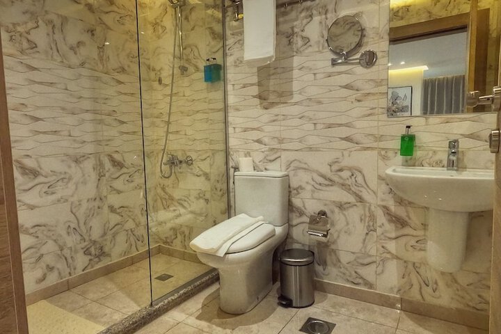 Room 29 of 30