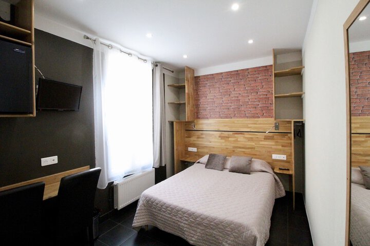Room 43 of 71
