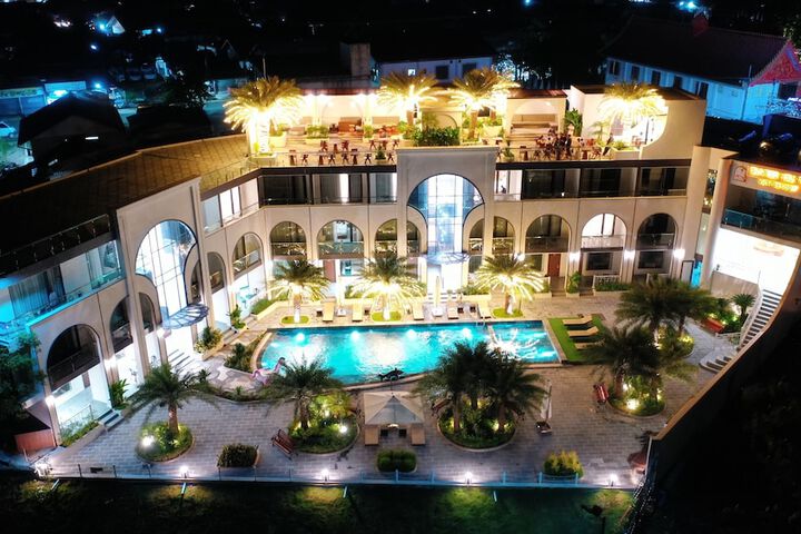 Image of Sunrise Mountain View Resort