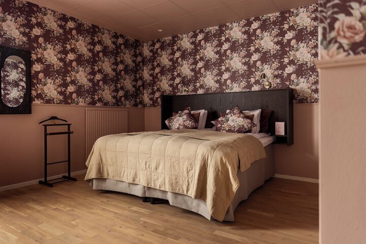 Room 20 of 65